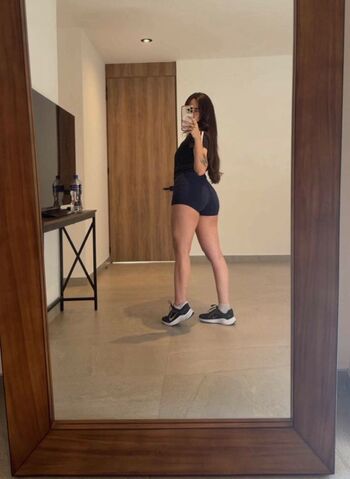 Full leaked Vickypalami private onlyfans photo