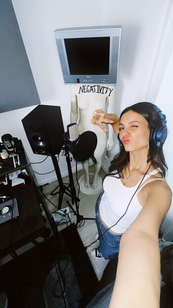 Full leaked Victoria justice  page private onlyfans photo