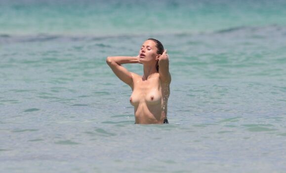 Full leaked Victoriabonya private onlyfans photo