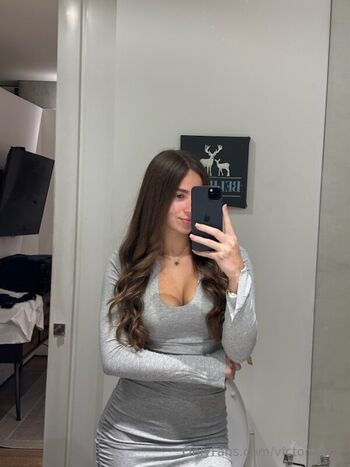 Full leaked Victoriacox private onlyfans photo