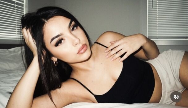 Full leaked Vidairl private onlyfans photo