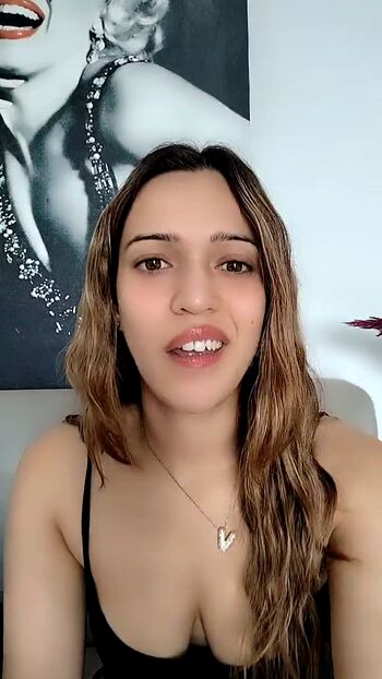 Full leaked Vidisha anand private onlyfans photo