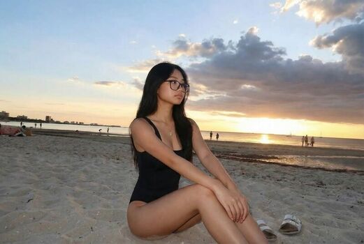 Full leaked Vietnam girls private onlyfans photo