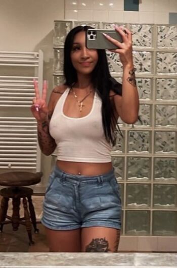 Full leaked Vihveele private onlyfans photo