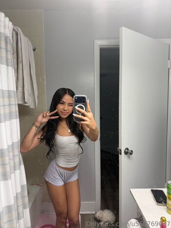 Full leaked Vikkihayes private onlyfans photo