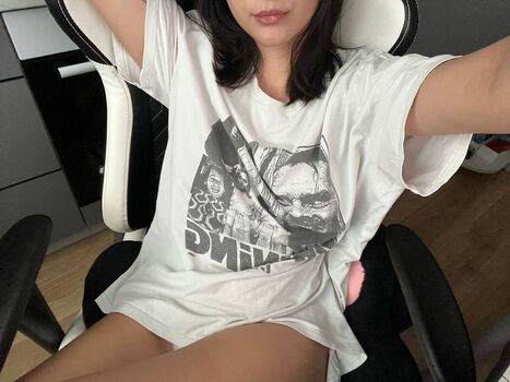 Full leaked Vikkkess private onlyfans photo