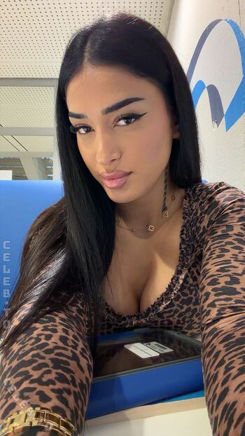 Full leaked Vinoschh page private onlyfans photo