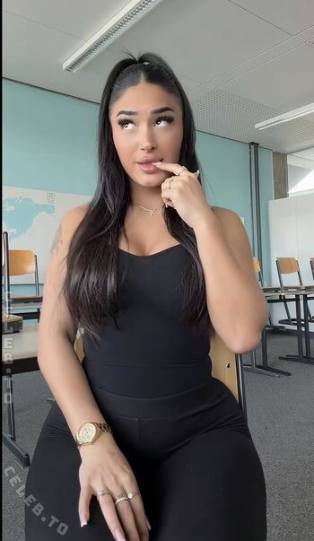 Full leaked Vinoschh private onlyfans photo