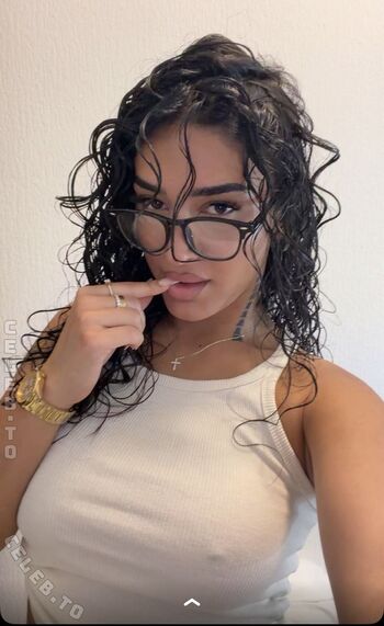 Full leaked Vinoschh private onlyfans photo