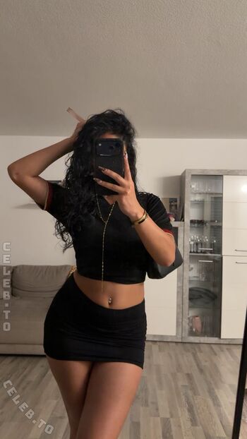 Full leaked Vinoschh private onlyfans photo