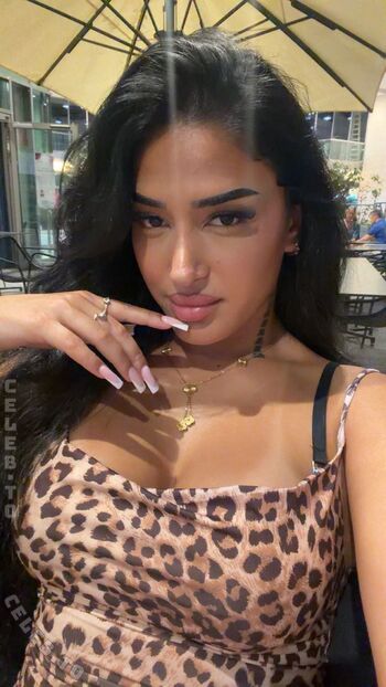 Full leaked Vinoschh private onlyfans photo