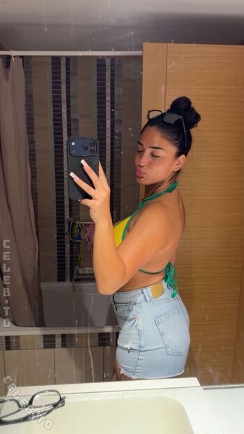 Full leaked Vinoschh private onlyfans photo