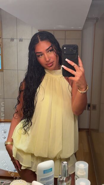 Full leaked Vinoschh private onlyfans photo