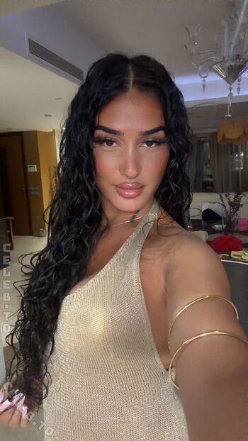 Full leaked Vinoschh private onlyfans photo