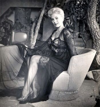 Full leaked Vintage starlets page private onlyfans photo