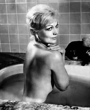 Full leaked Vintage starlets page private onlyfans photo