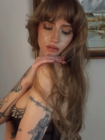 Full leaked Vintageswanmaiden private onlyfans photo