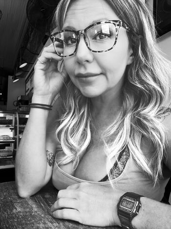 Full leaked Vinylsanddials private onlyfans photo