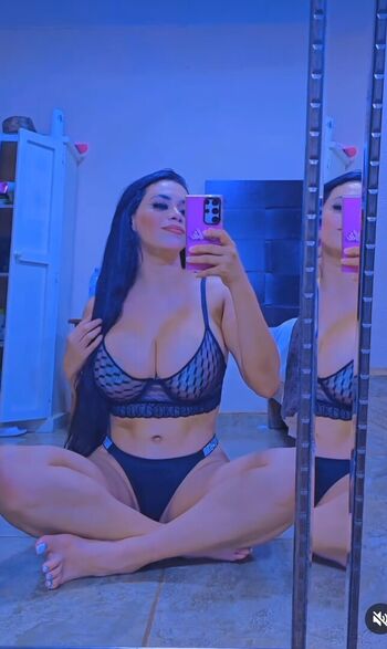 Full leaked Vioanzar private onlyfans photo