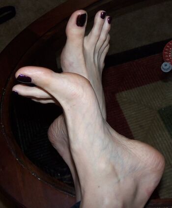 Full leaked Violet s toes violet s perfect feet private onlyfans photo