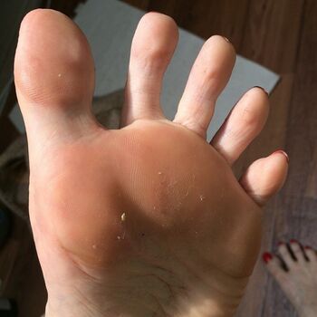 Full leaked Violet s toes violet s perfect feet private onlyfans photo