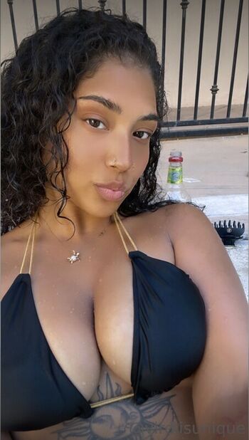 Full leaked Virdiisunique private onlyfans photo