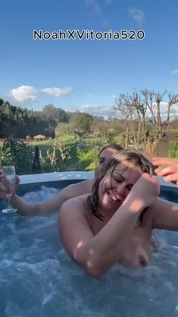 Full leaked Vitoriacoronado private onlyfans photo