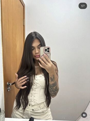 Full leaked Vitria carolina private onlyfans photo
