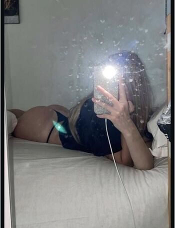 Full leaked Vivecapessa private onlyfans photo