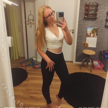 Full leaked Vivi an private onlyfans photo