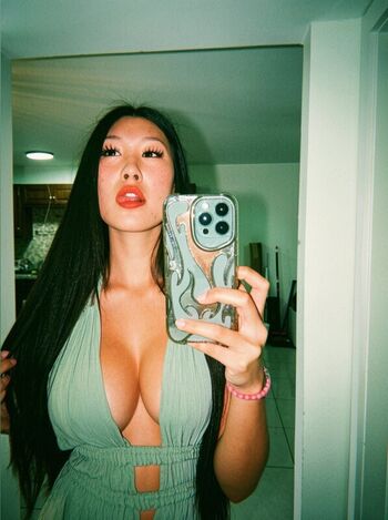 Full leaked Vivian attck heli private onlyfans photo