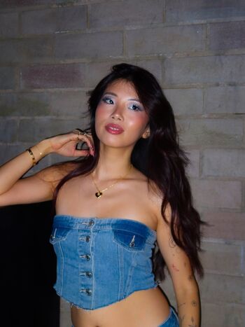 Vivian Marie Wong