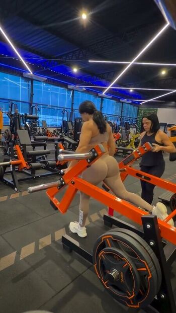 Viviane Araujo