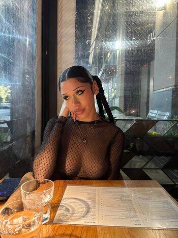 Full leaked Vivianemilyy private onlyfans photo