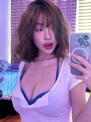 Full leaked Viviannn private onlyfans photo
