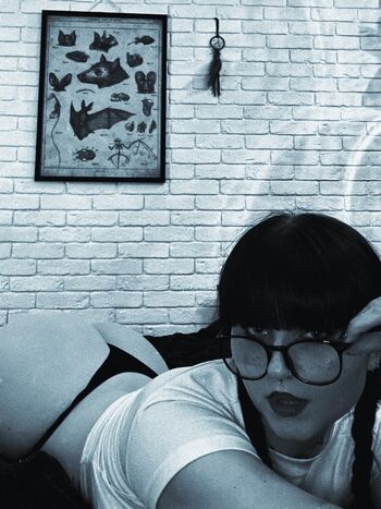 Full leaked Vivickivvv page private onlyfans photo