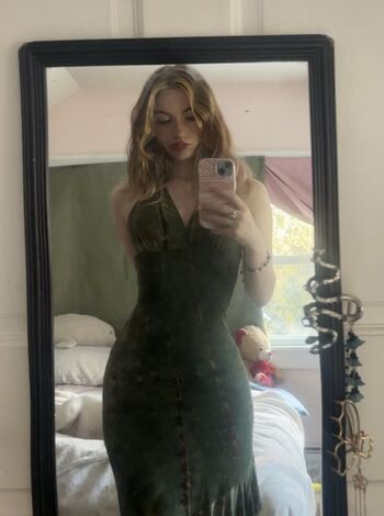 Full leaked Vivieli private onlyfans photo