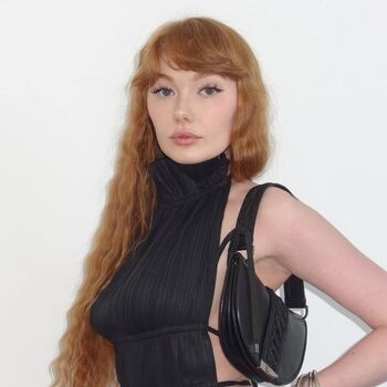 Full leaked Volo lya private onlyfans photo