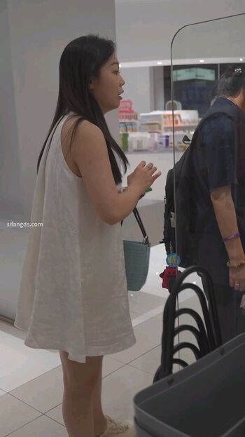 Voyeur Asian Pissing Toilet &Amp; Upskirts Only