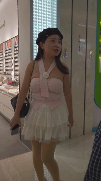 Voyeur Asian Pissing Toilet &Amp; Upskirts Only