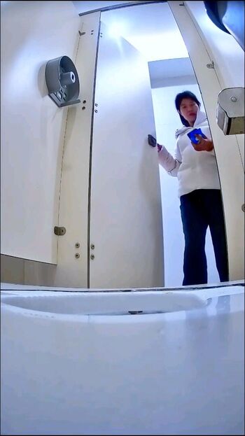 Voyeur Asian Pissing Toilet &Amp; Upskirts Only