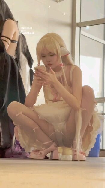 Full leaked Voyeur asian pissing toilet amp upskirts only private onlyfans photo