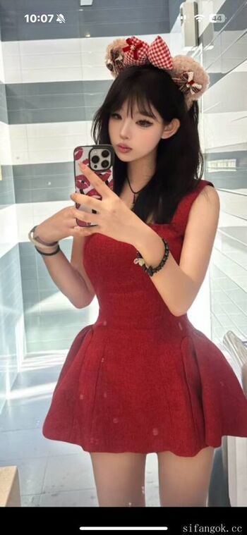 Full leaked Voyeur asian pissing toilet amp upskirts only private onlyfans photo