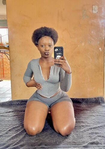 Full leaked Vunene taiwo mabunda page private onlyfans photo