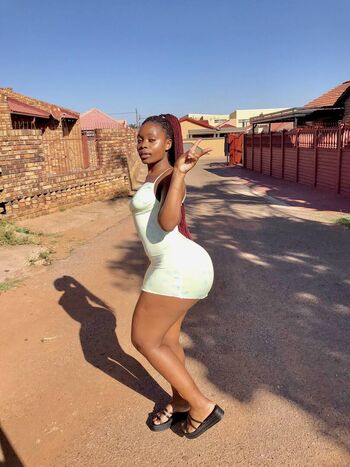 Vunene Taiwo Mabunda