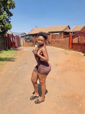 Full leaked Vunene taiwo mabunda private onlyfans photo