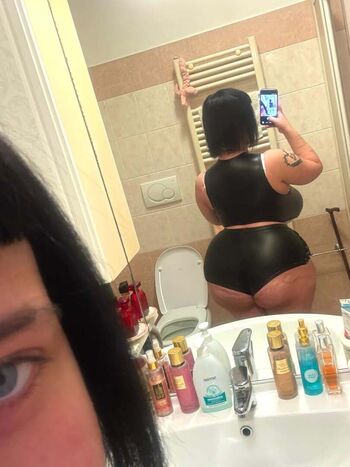 Full leaked Vvalentinabonetalli private onlyfans photo