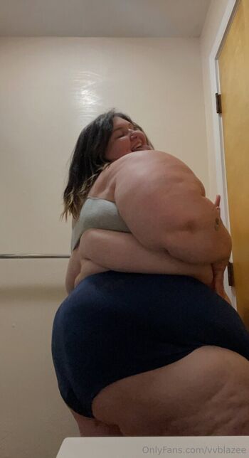 Full leaked Vvblazee private onlyfans photo