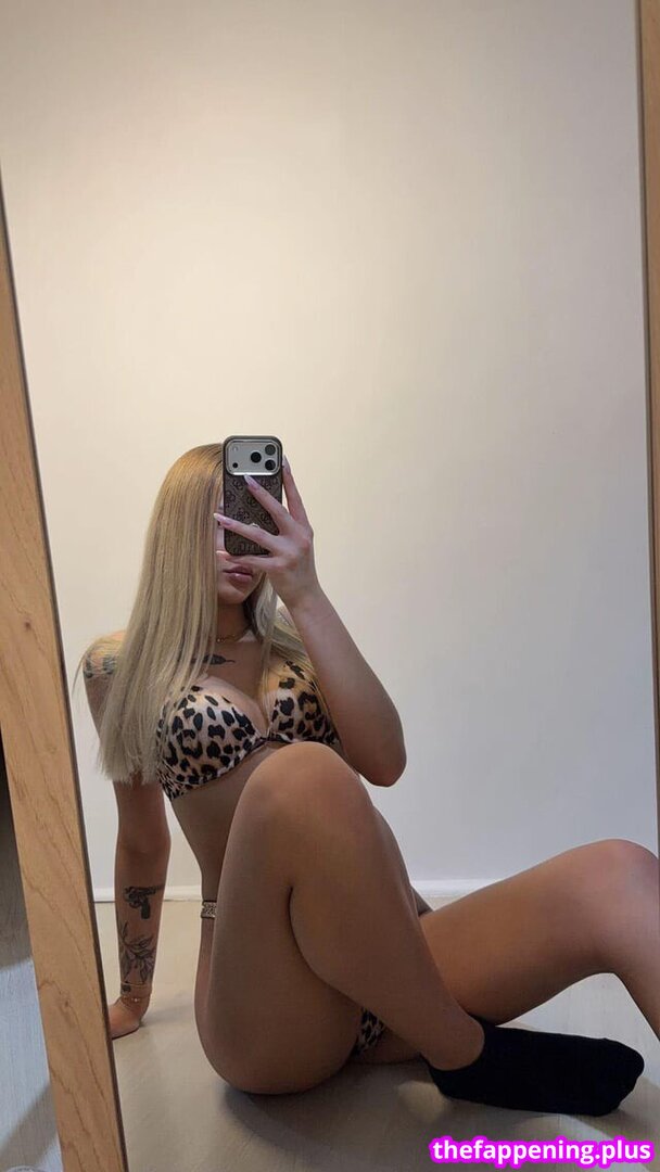 Vvikaraa / vikaraa_by_km Naakte OnlyFans Foto #52