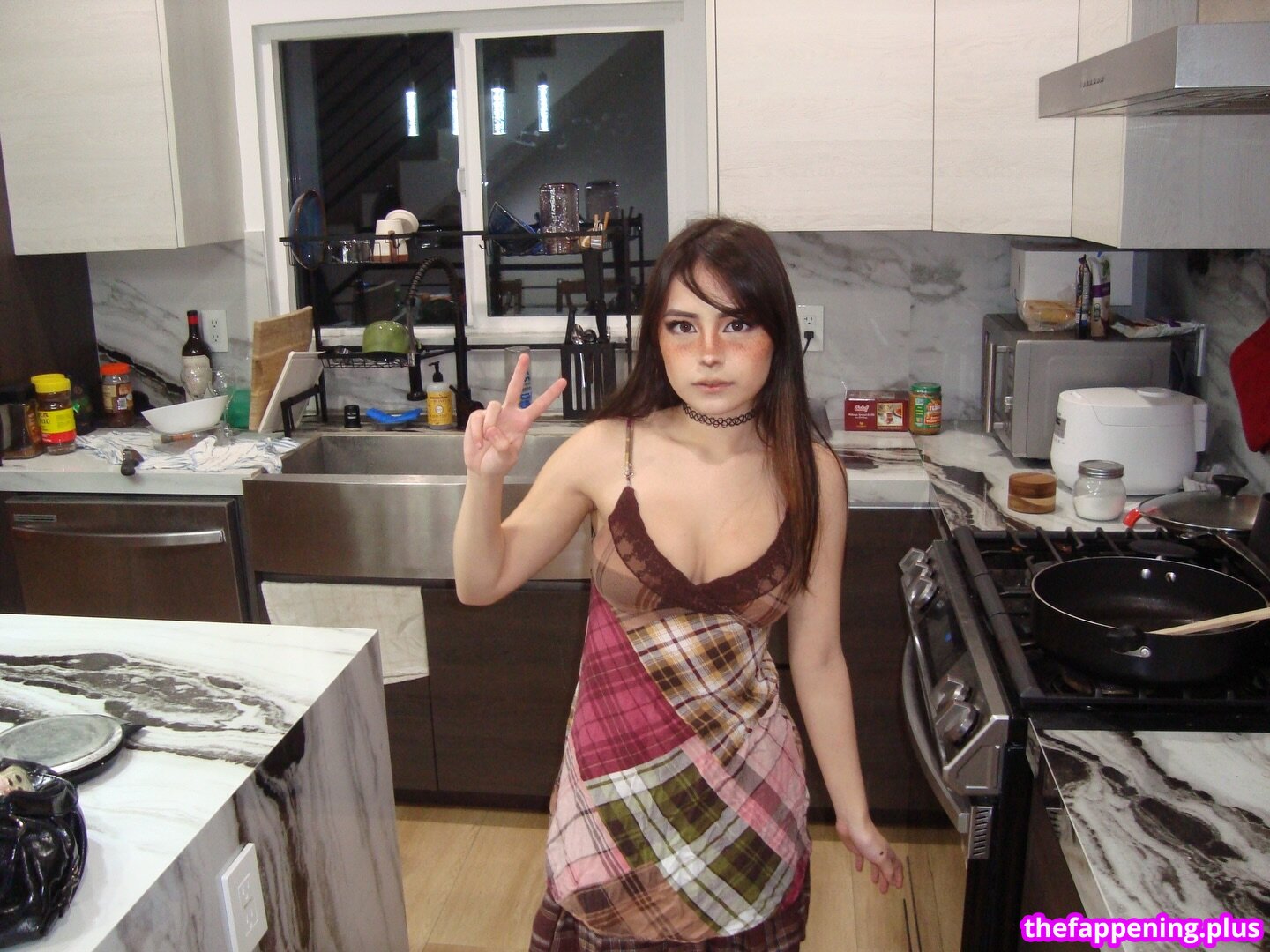 Vvriska / r9kscroller / vericha91 / wasianvriska Naken OnlyFans Foto #11